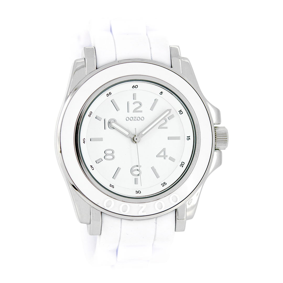 OOZOO Montre en couleur argent avec bracelet en caoutchouc en blanc - C4915