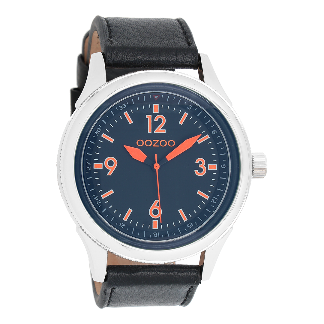 OOZOO Montre en couleur argent avec bracelet en cuir en noir - C7479